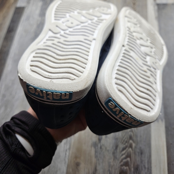 Native Shoes Miles style slip on sneakers Navy Blue M4 W6 - Picture 4 of 6